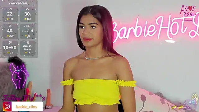 BarbieHotLaura online show from 10-04-25, 11:45