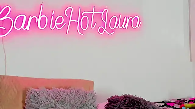 BarbieHotLaura online show from 09-18-25, 10:02