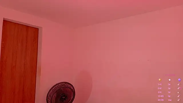 Gaby Vegaa online show from 11-08-25, 10:02