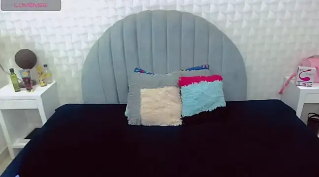 charlotte 0309 online show from 03-20-25, 06:31