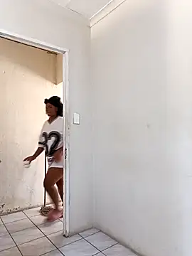 Snapshot of SexyHipsStar chatting on 10-16-25, 12:13 SexyHipsStar online show from 10-16-25, 12:13