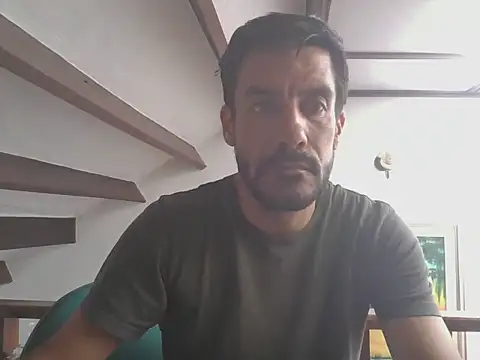 elkike1980 online show from 05-26-26, 04:27