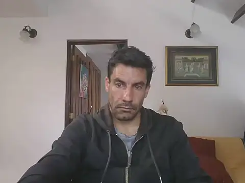 elkike1980 online show from 05-06-26, 02:43