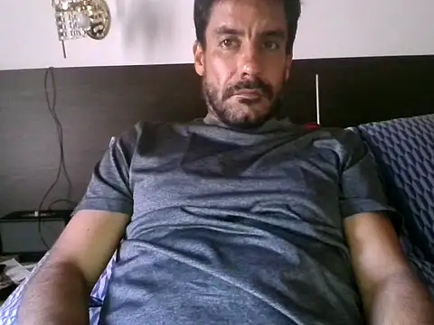 elkike1980 online show from 05-18-26, 09:30