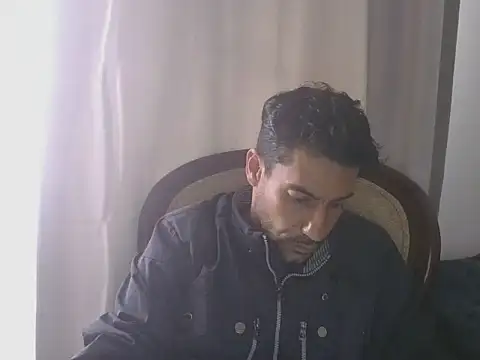 elkike1980 online show from 05-07-26, 02:31