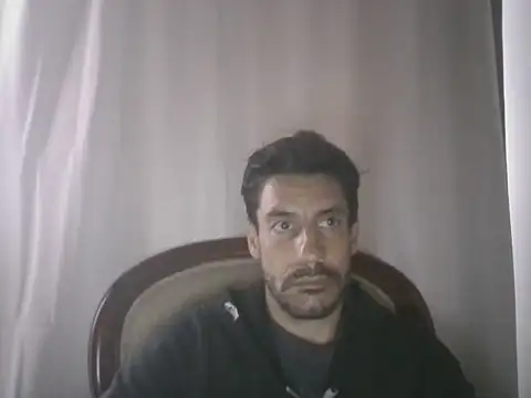 elkike1980 online show from 05-12-26, 04:35