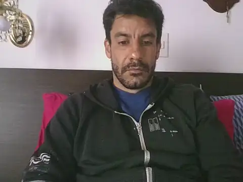 elkike1980 online show from 05-15-26, 12:36