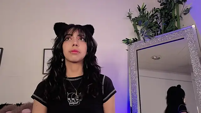 Nyx nayla online show from 10-07-25, 06:36