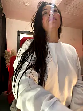 emmily d online show from 10-16-25, 06:49