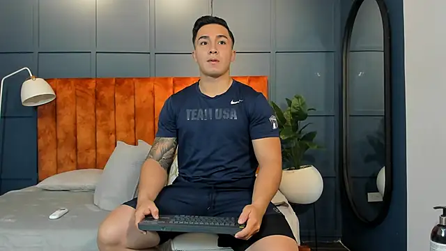 Ryan Hunt online show from 02-08-25, 12:50