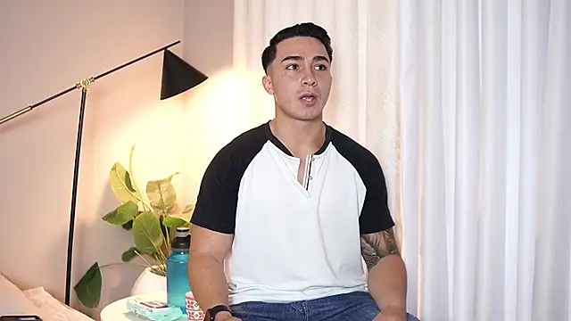 Ryan Hunt online show from 10-28-25, 11:53