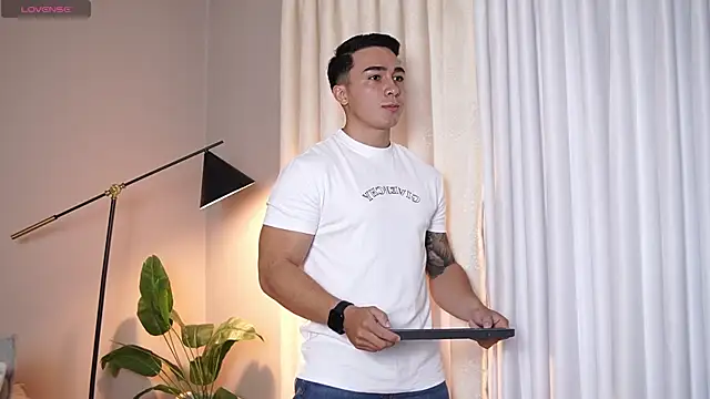 Ryan Hunt online show from 10-31-25, 12:13