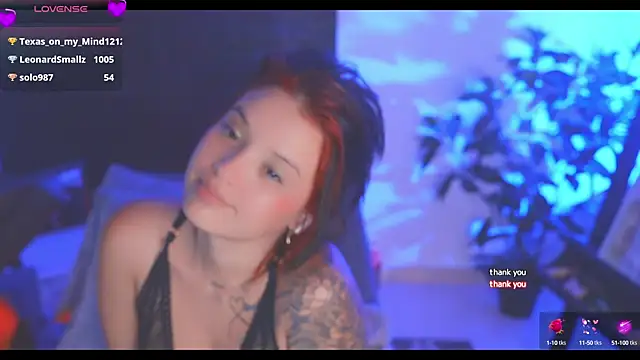 Snapshot of LorenRosse chatting on 03-20-25, 02:29 LorenRosse online show from 03-20-25, 02:29
