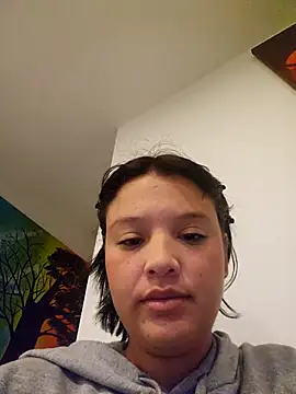 Snapshot of LorenRosse chatting on 10-22-25, 01:27 LorenRosse online show from 10-22-25, 01:27
