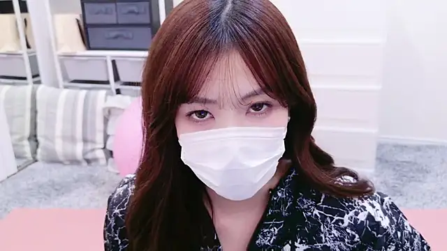 oxo yuna oxo online show from 02-11-25, 11:20