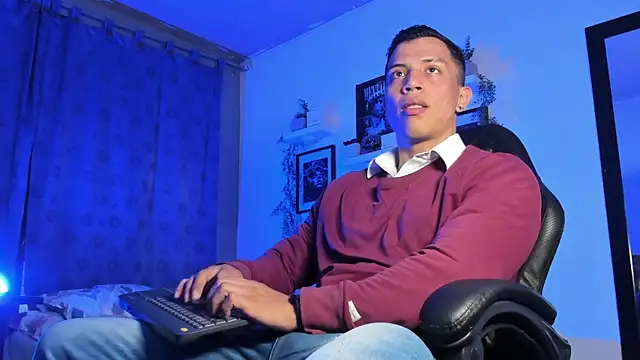 ThomsEvery  online show from 11-14-25, 10:24