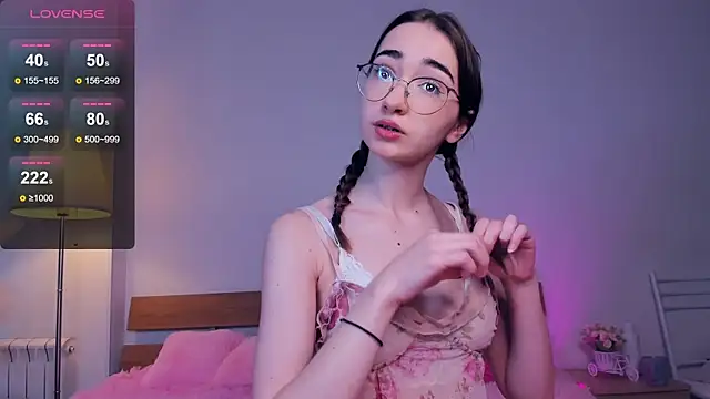 PollyBeev online show from 02-17-25, 11:23
