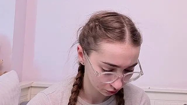 PollyBeev online show from 06-11-26, 07:38