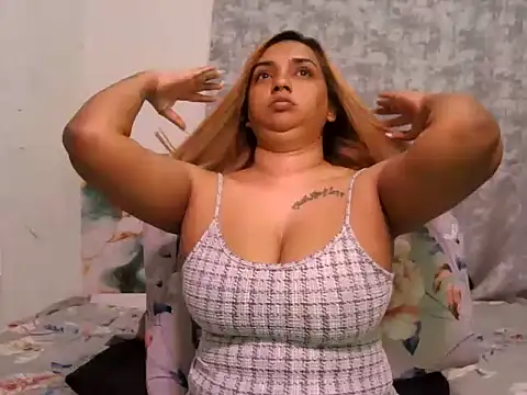 GORGEOUSLIPS online show from 05-19-26, 05:53