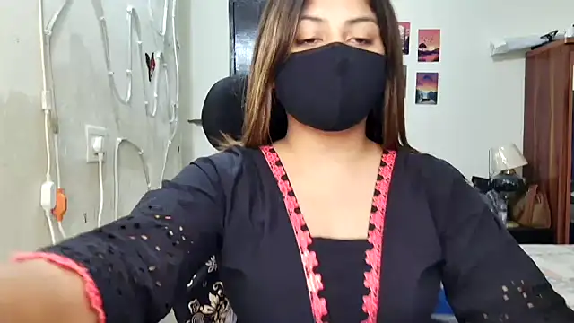 Snapshot of Hoty-Shivangi chatting on 06-30-26, 09:48 Hoty-Shivangi online show from 06-30-26, 09:48