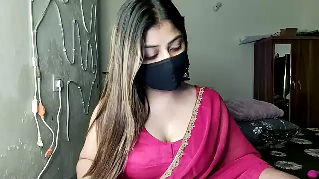 Hoty-Shivangi online show from 06-15-26, 02:06