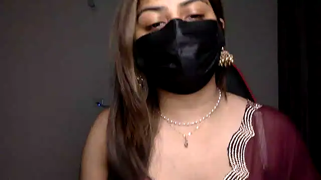 Hoty-Shivangi online show from 12-15-25, 02:45