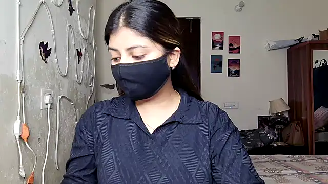 Snapshot of Hoty-Shivangi chatting on 06-28-26, 12:06 Hoty-Shivangi online show from 06-28-26, 12:06