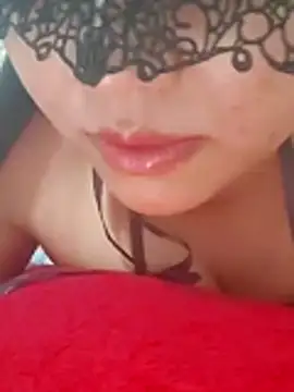 girldam95 online show from 12-19-25, 03:03