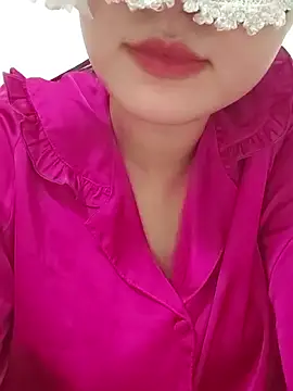 girldam95 online show from 05-18-26, 06:51