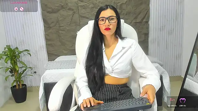 coniie jhons online show from 12-04-25, 11:09