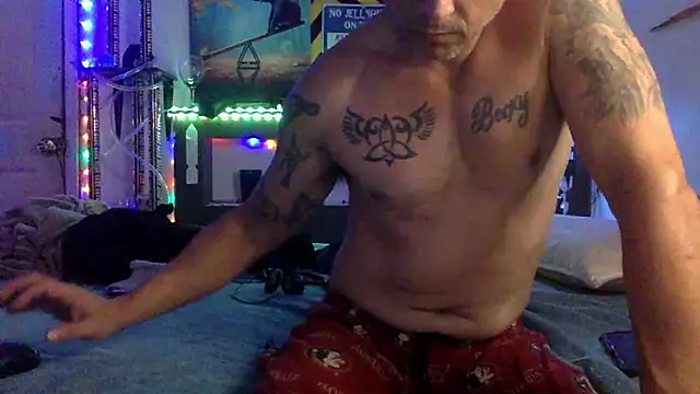 Snapshot of Buffshagswell chatting on 09-23-25, 03:13 Buffshagswell online show from 09-23-25, 03:13