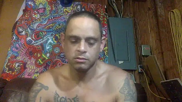 Snapshot of Buffshagswell chatting on 09-18-25, 03:04 Buffshagswell online show from 09-18-25, 03:04
