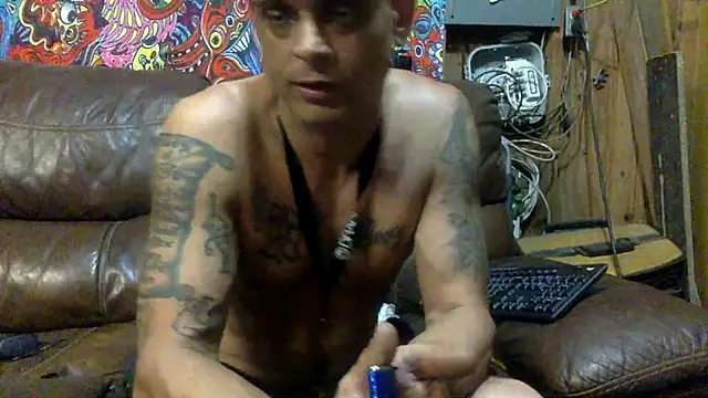 Snapshot of Buffshagswell chatting on 10-05-25, 03:30 Buffshagswell online show from 10-05-25, 03:30