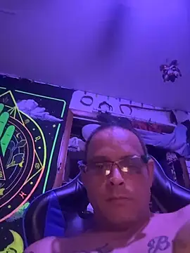 Buffshagswell online show from 06-15-26, 01:06