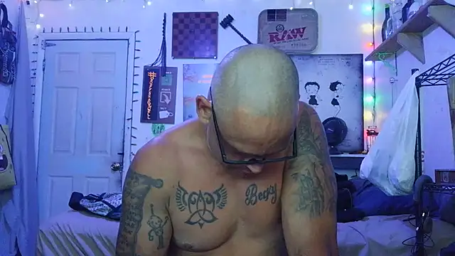 Buffshagswell online show from 07-08-26, 01:08