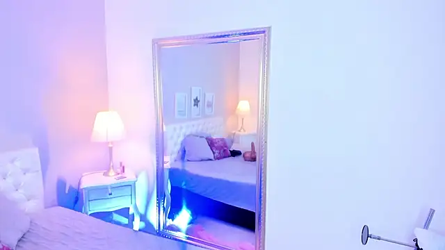 annaa-fox online show from 01-17-25, 12:31