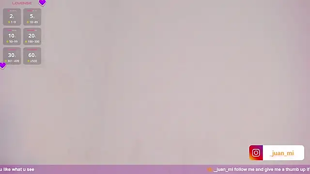 Snapshot of juanmiss chatting on 10-20-25, 11:44 juanmiss online show from 10-20-25, 11:44
