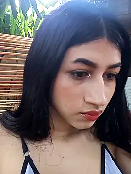 Snapshot of Julix_A chatting on 02-09-25, 06:37 Julix A online show from 02-09-25, 06:37