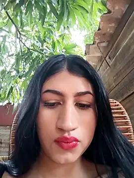 Snapshot of Julix_A chatting on 09-25-25, 06:25 Julix A online show from 09-25-25, 06:25