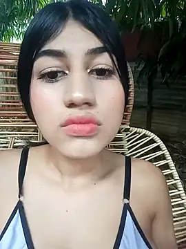 Snapshot of Julix_A chatting on 12-19-24, 07:51 Julix A online show from 12-19-24, 07:51