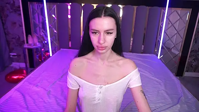 Snow WhiteeeX online show from 03-14-26, 06:41