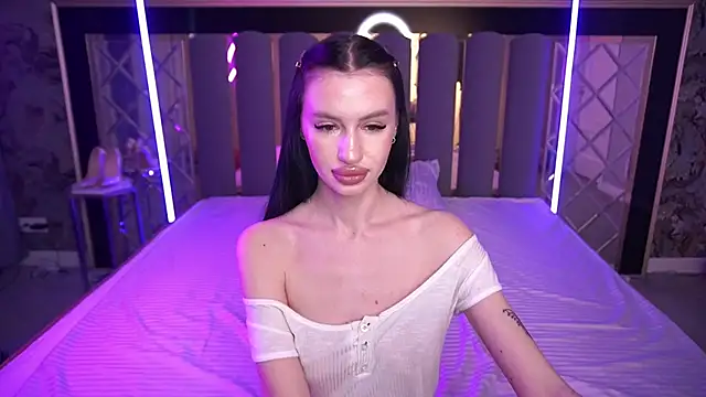 Snow WhiteeeX online show from 03-21-26, 08:19