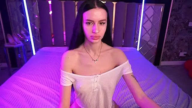 Snow WhiteeeX online show from 03-03-26, 06:31