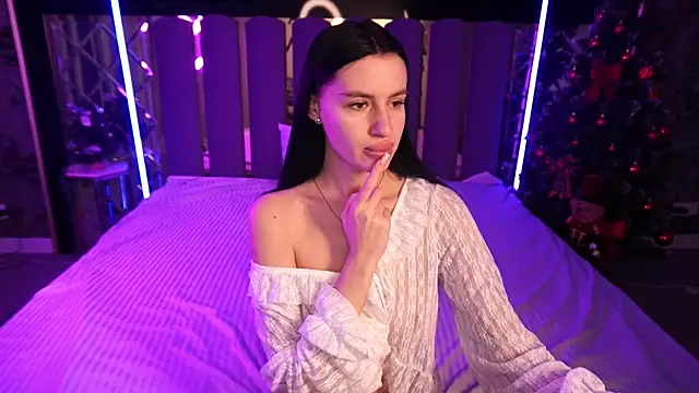 Snow WhiteeeX online show from 01-13-26, 06:39