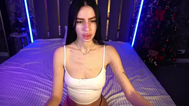 Snow WhiteeeX online show from 12-20-25, 06:38