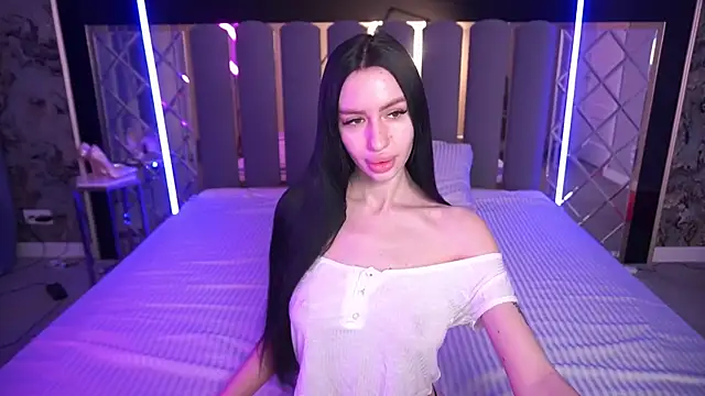 Snow WhiteeeX online show from 03-07-26, 06:31