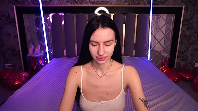 Snow WhiteeeX online show from 02-12-26, 06:46