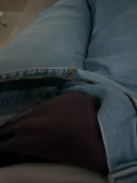 reelciii21 online show from 02-18-25, 03:20