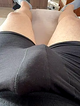 reelciii21 online show from 10-18-25, 01:13