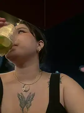 AHRI LEE online show from 02-23-25, 07:55